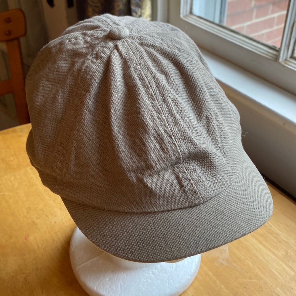 GAP cup hat green in pre-owned good condition condition